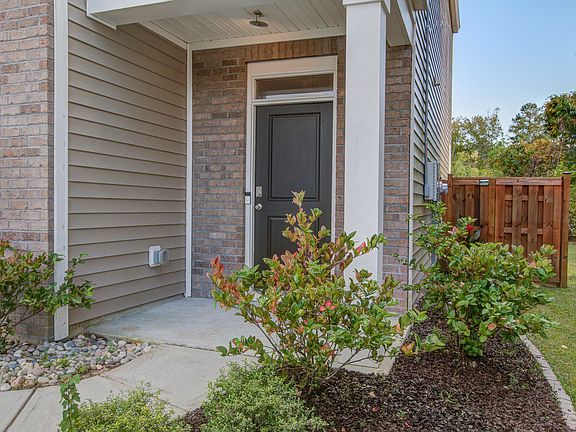 5th image of 827 Kirby Ct
