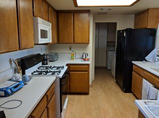 11934 Locust Ln, Apple Valley, CA 92308