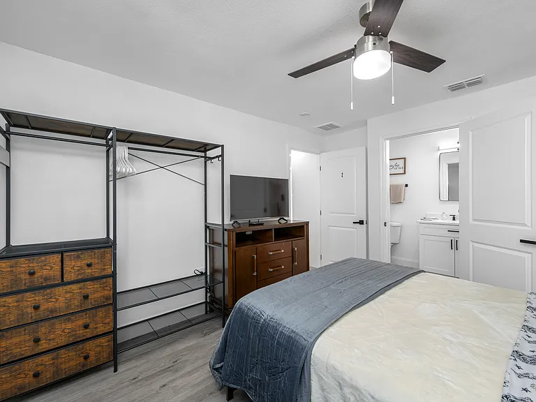 4737 W Oklahoma Ave #2 — Photo 5