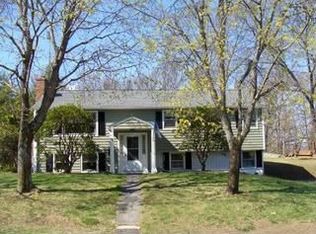 9 Jackie Dr, Millbury, MA 01527