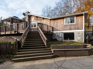 123 Lake Rd, Bozrah, CT 06334