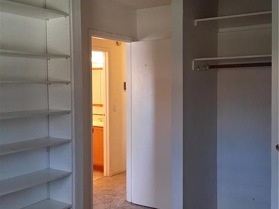 4th image of 2527 Paradise Village Way