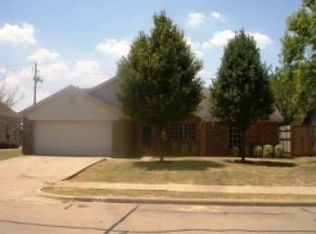 6313 Iris Dr, Rowlett, TX 75089