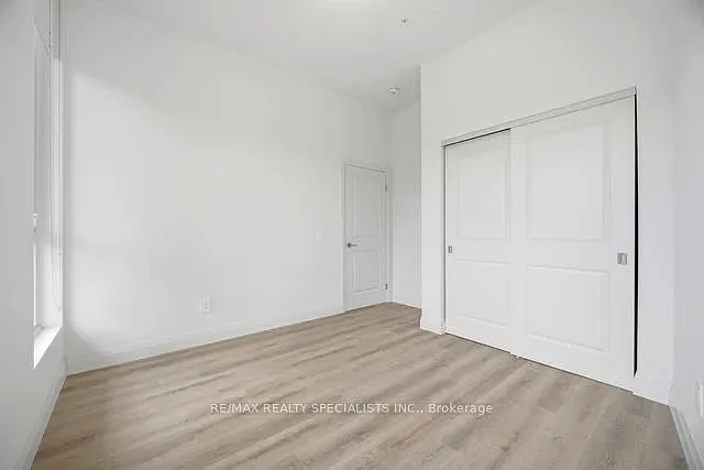 1333 Weber St E #103 — Photo 29