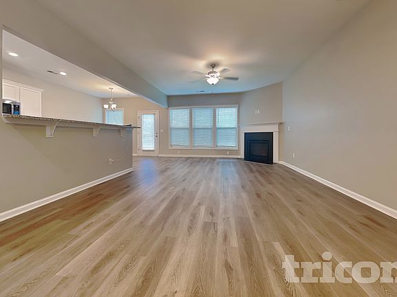 4th image of 3440 Baylor Cir