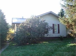 615 E Myles Ave, Pennsboro, WV 26415