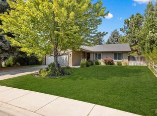 214 E Northview Dr, Eagle, ID 83616