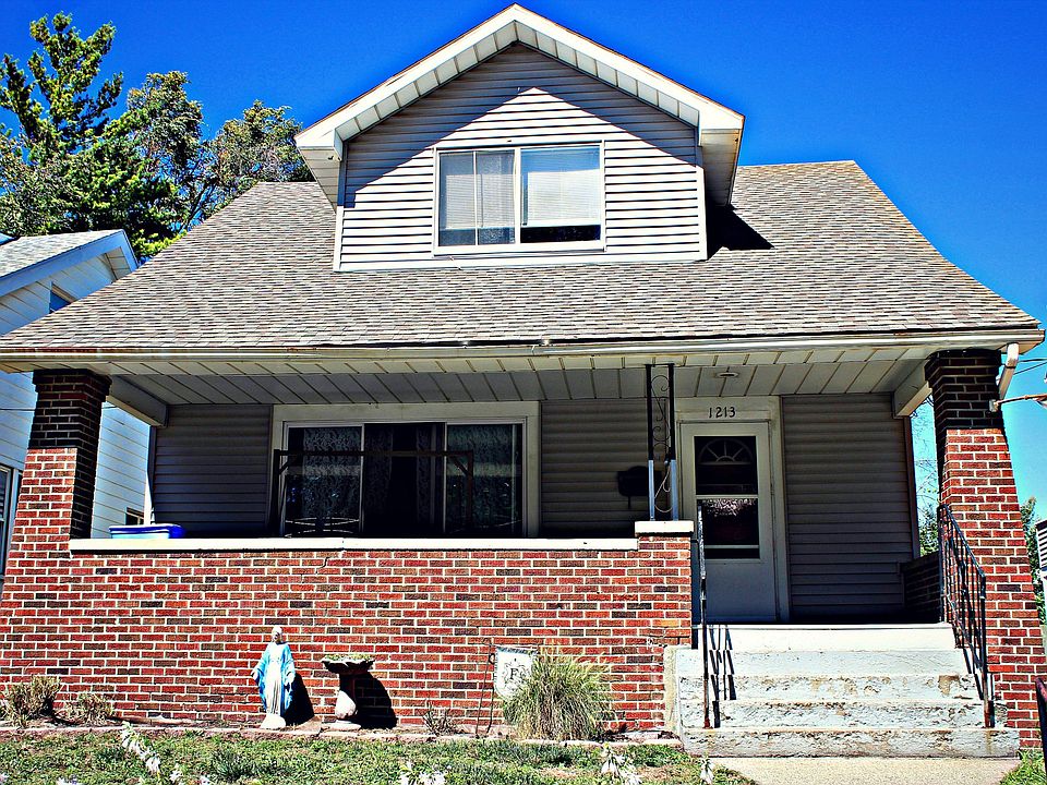 1st image of 1213 Dayton St SW