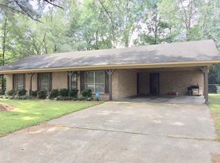 527 Oak Grove Dr, Jackson, MS 39212