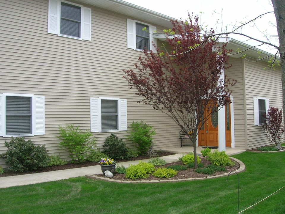 1st image of 2885 Cheyenne Dr