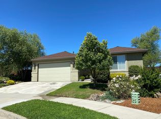508 Grants Pass Pl, Redding, CA 96003