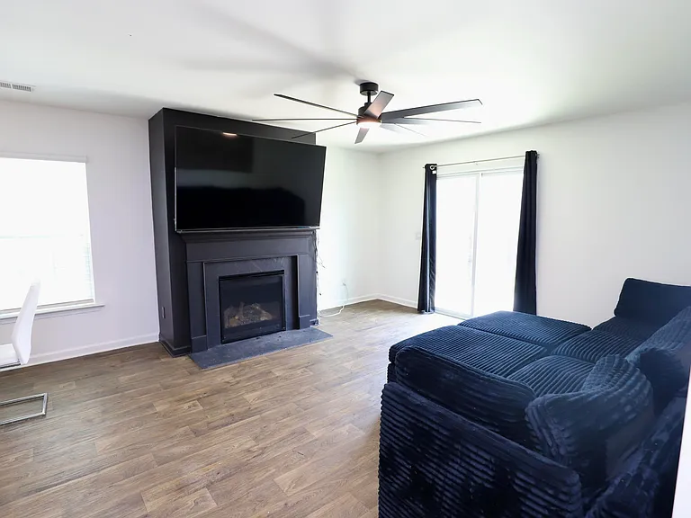 2037 Elmridge Rd — Photo 31