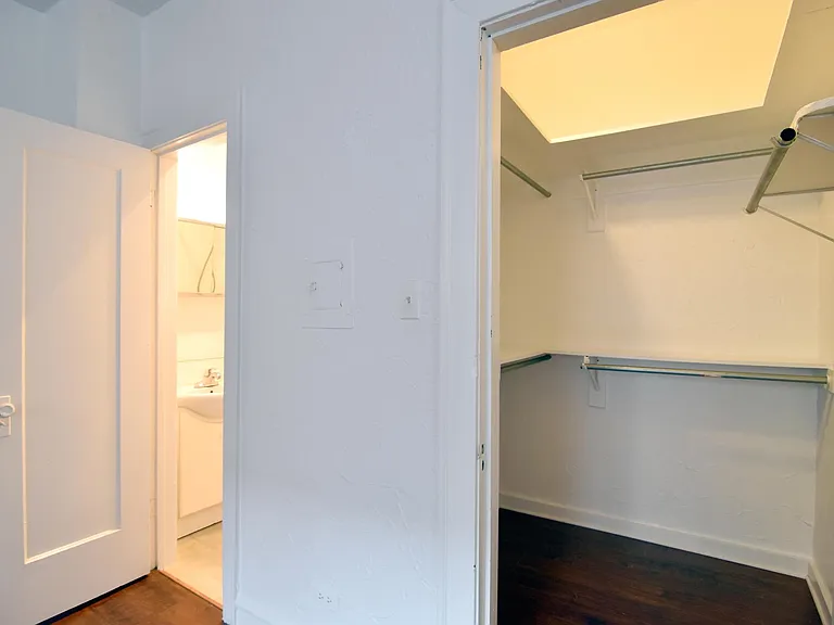 Gold Coast Studio — Photo 36