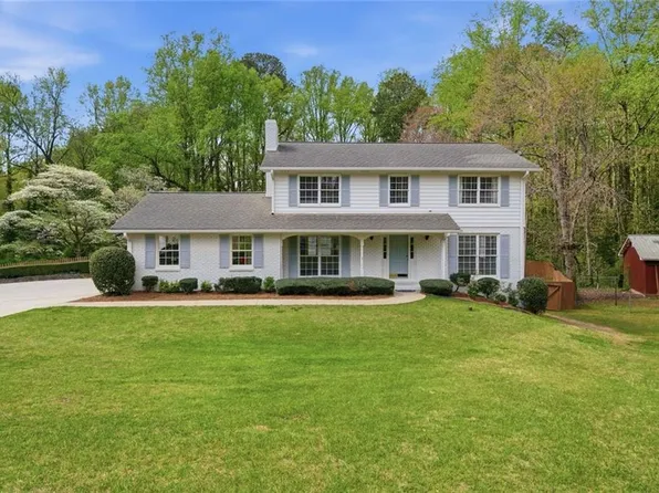 165 Alpine Dr, Roswell, GA 30075