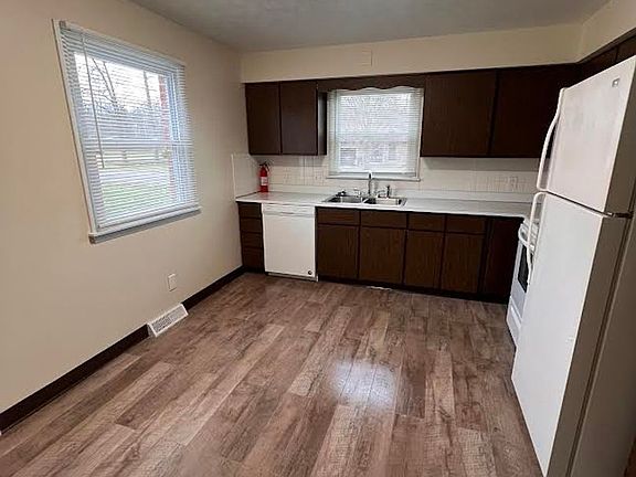 5th image of 1132 Patricia Dr #1146
