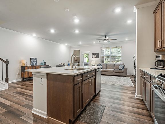 2nd image of 185 Millennium Dr