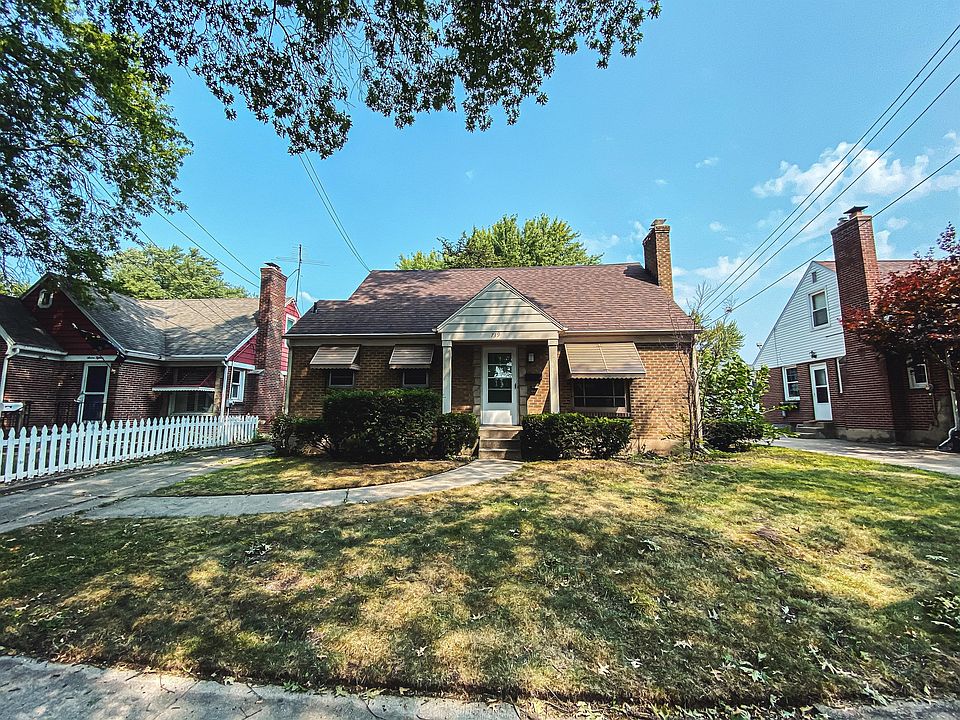 1st image of 719 Mulford Dr SE