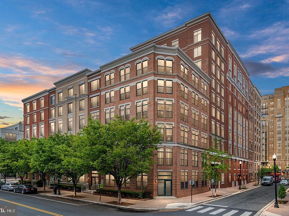 1st image of 1201 N Garfield St APT 114