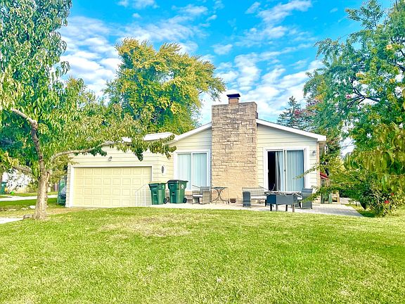 2nd image of 27044 W Sunset Ave