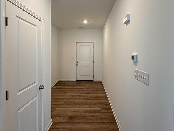 2nd image of 3463 Seminole Dr