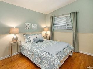 2410 159th Ave NE, Bellevue, WA 98008