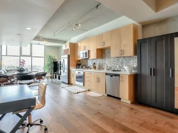 353 E Bonneville Ave Unit 915, Las Vegas, NV 89101