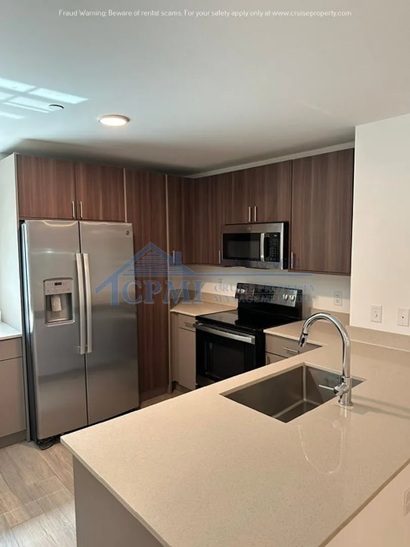 307 N J St Lake Worth, FL 33460 - Modern Downtown Lake Worth Beach Living — Photo 4