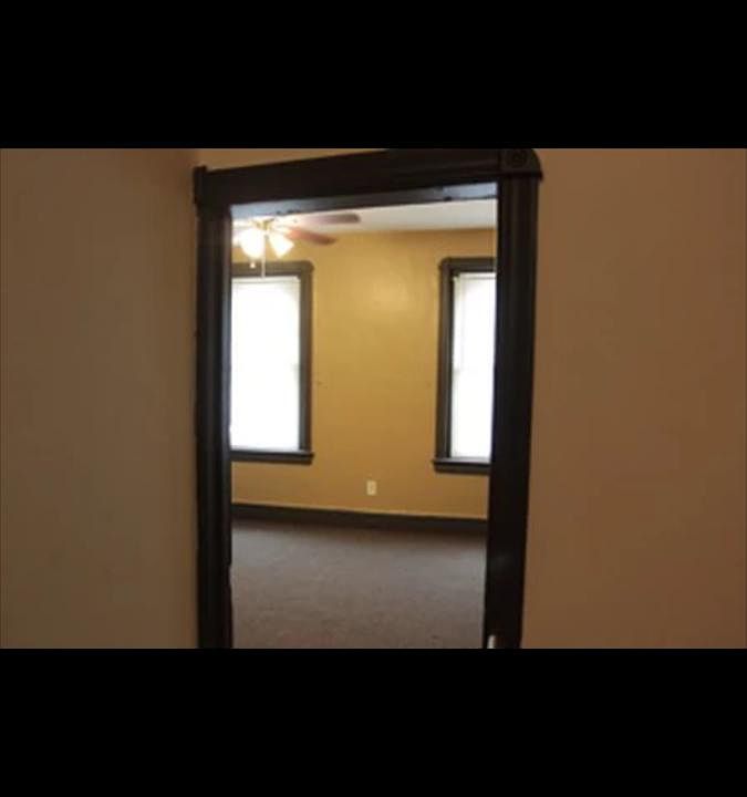 1st image of 4944 Aspen St #2