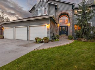 1927 SE Fairwood Dr, Bend, OR 97702