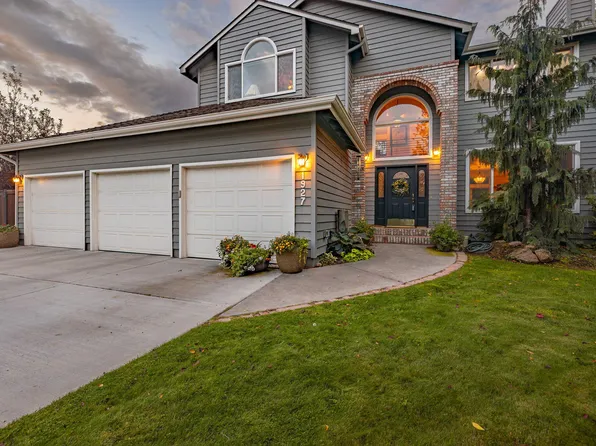 1927 SE Fairwood Dr, Bend, OR 97702