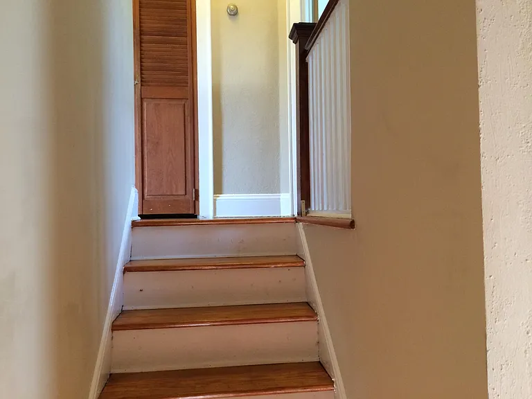 147 Astor Ave — Photo 15