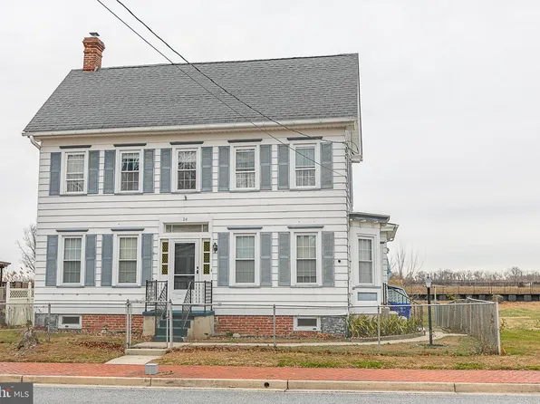 24 Front St, Hancocks Bridge, NJ 08038