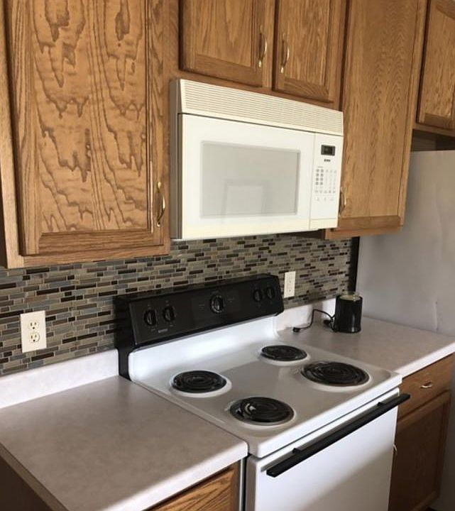 2nd image of 4121 W Newcomb Dr APT 207