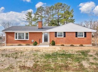 453 Howard Dr, Salem, VA 24153