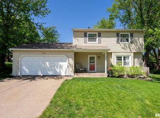 3428 Pleasant Dr, Bettendorf, IA 52722