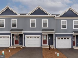 157 Highpoint Park Dr, Pleasant Gap, PA 16823