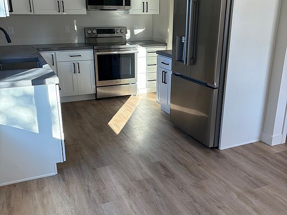3rd image of 4011 W 4th Ave #8