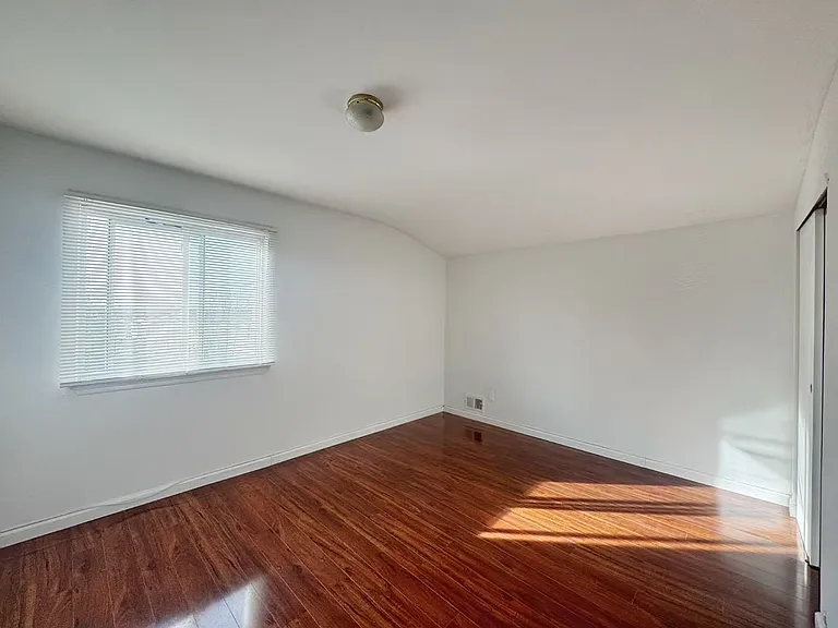 218 Kelly Blvd #2 — Photo 10