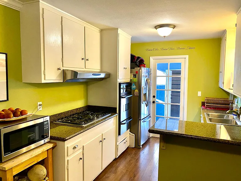 117 Lexington Ln — Photo 13