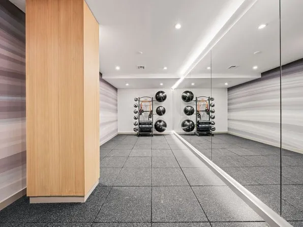 2-24 26th Avenue image 10 of 21