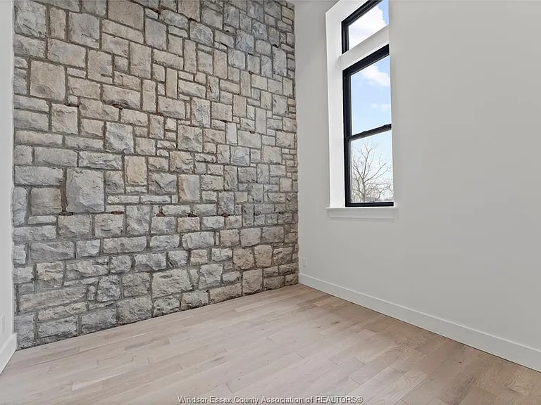 247 Brock St #204 — Photo 19