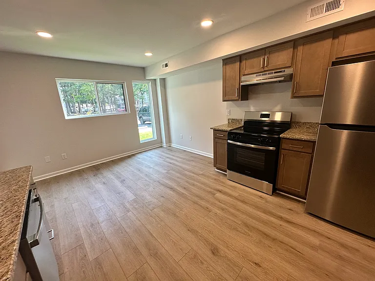 125 Windsor Pines Way #B — Photo 6