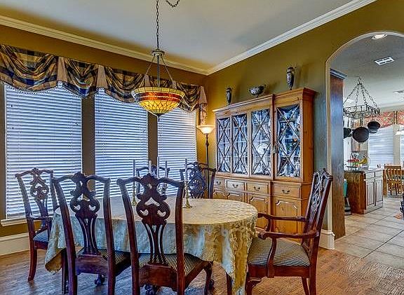 5th image of 1305 Bay Meadows Dr
