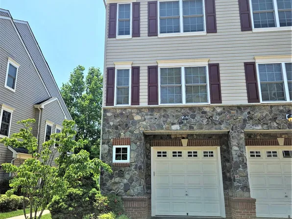 11268 Wortham Crest Cir #8, Manassas, VA 20109