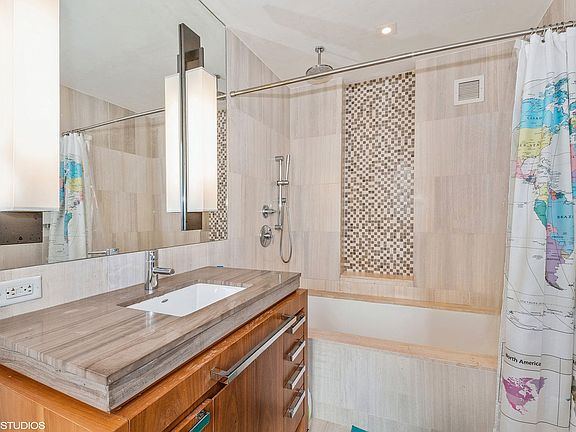 5th image of 400 5th Ave APT 36H