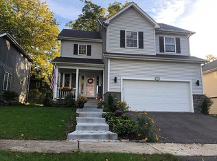 612 S 4th Ave, St Charles, IL 60174