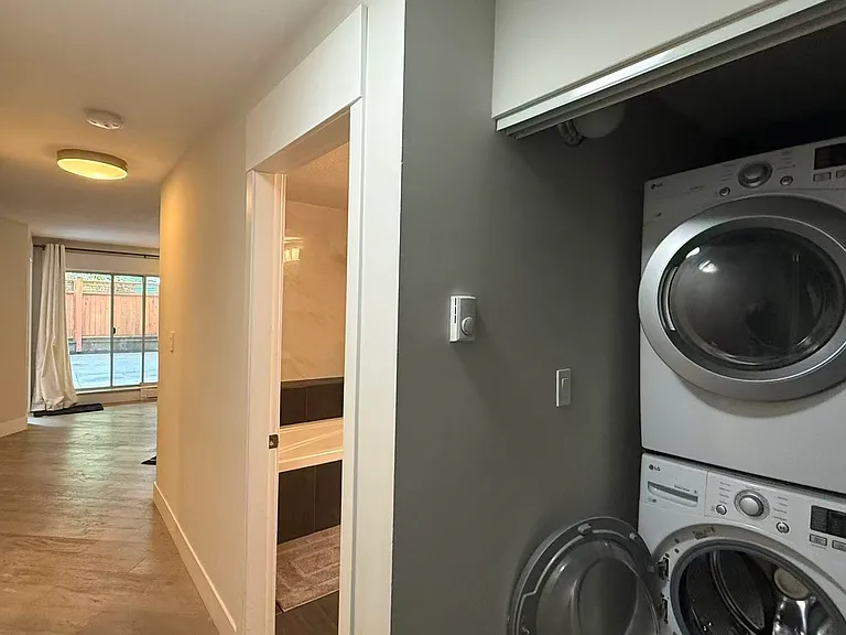 985 W 10th Ave #101 — Photo 13