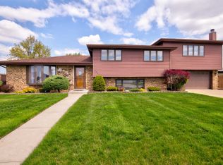 7364 W 84th Pl, Bridgeview, IL 60455