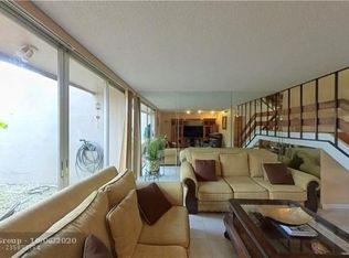 10305 SW 88th St #10305, Miami, FL 33176