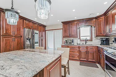 2248 East 70th Street